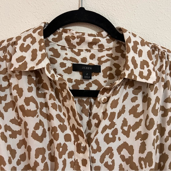 J. Crew Tie Waist Shirt Dress in Bold Leopard Button Up Size 2 - Picture 5 of 8
